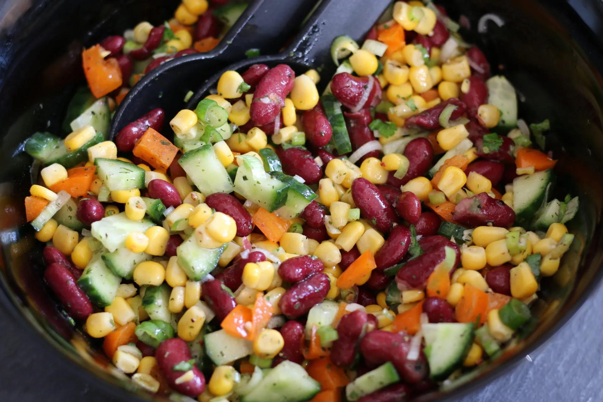 Mais-Bohnen-Salat zum Grillen