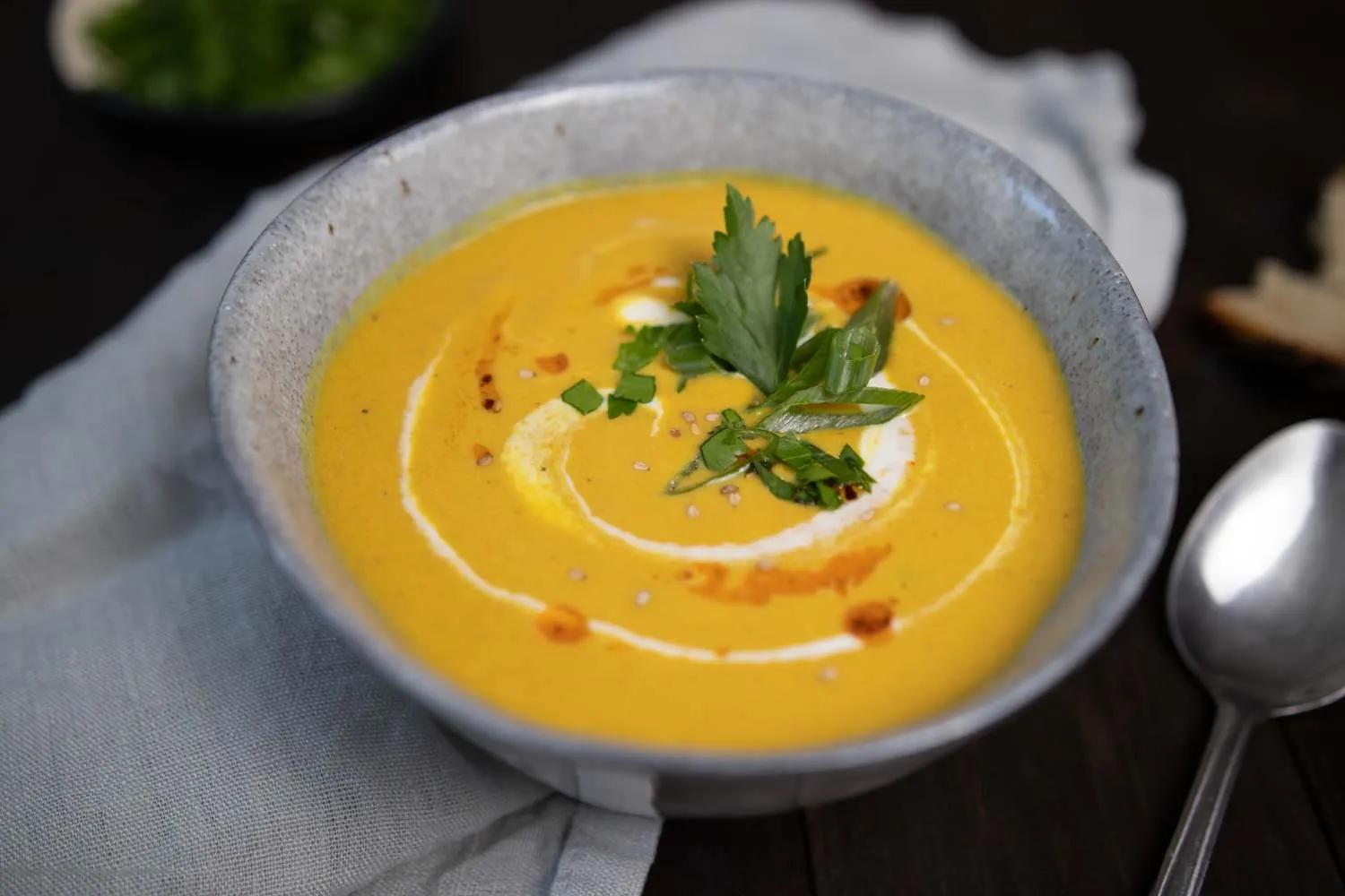 Cremige Karotten-Rote-Linsen-Suppe mit Kokosmilch | Recipe Cart