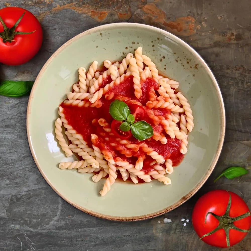Nudeln mit Tomatensoße bestellen | Hagens Heimatküche