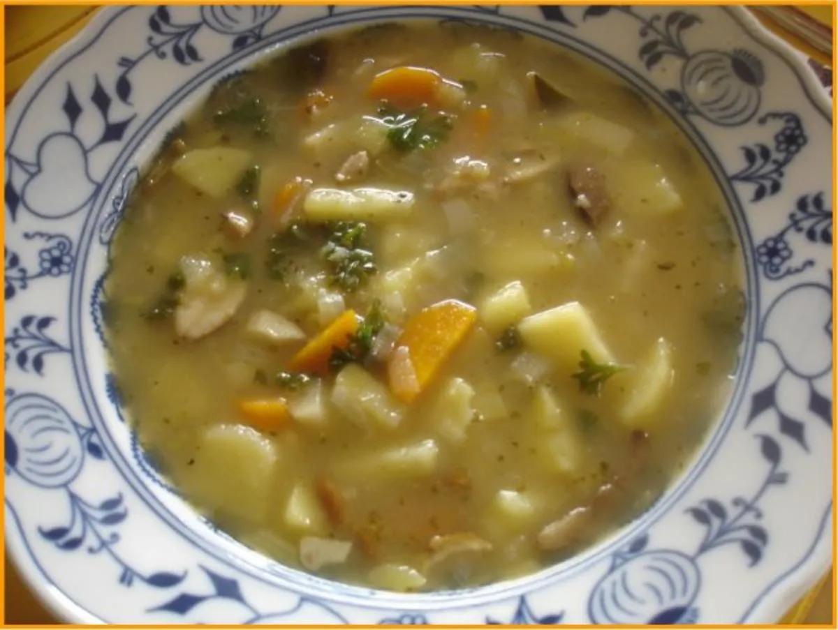 Kartoffelsuppe mit Pilzen nach Ivanka - Rezept - kochbar.de