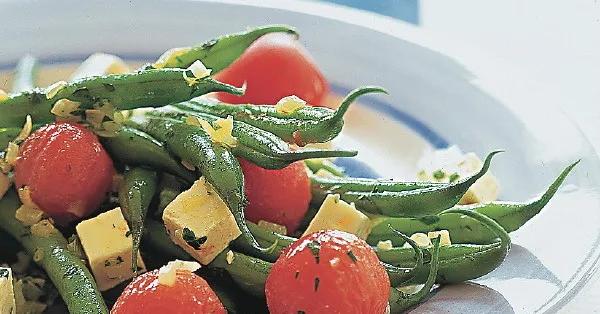 Grüne Bohnen mit Feta und Tomaten Rezept | Küchengötter