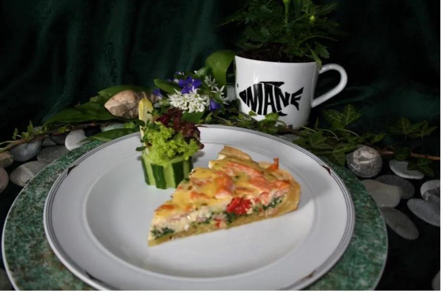 Quiche mit geräucherter Forelle und Spinat