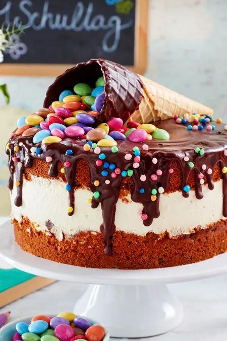 Bunte Einschulungstorte | Kuchen einschulung, Kuchen rezepte für kinder ...