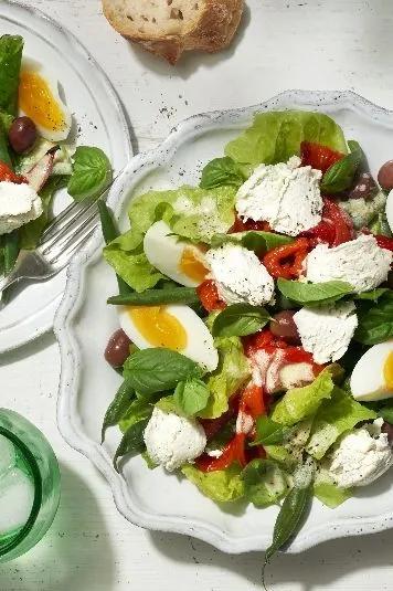 Salade Niçoise Nouveau | Rezept | Salat nicoise, Gegrillte paprika ...