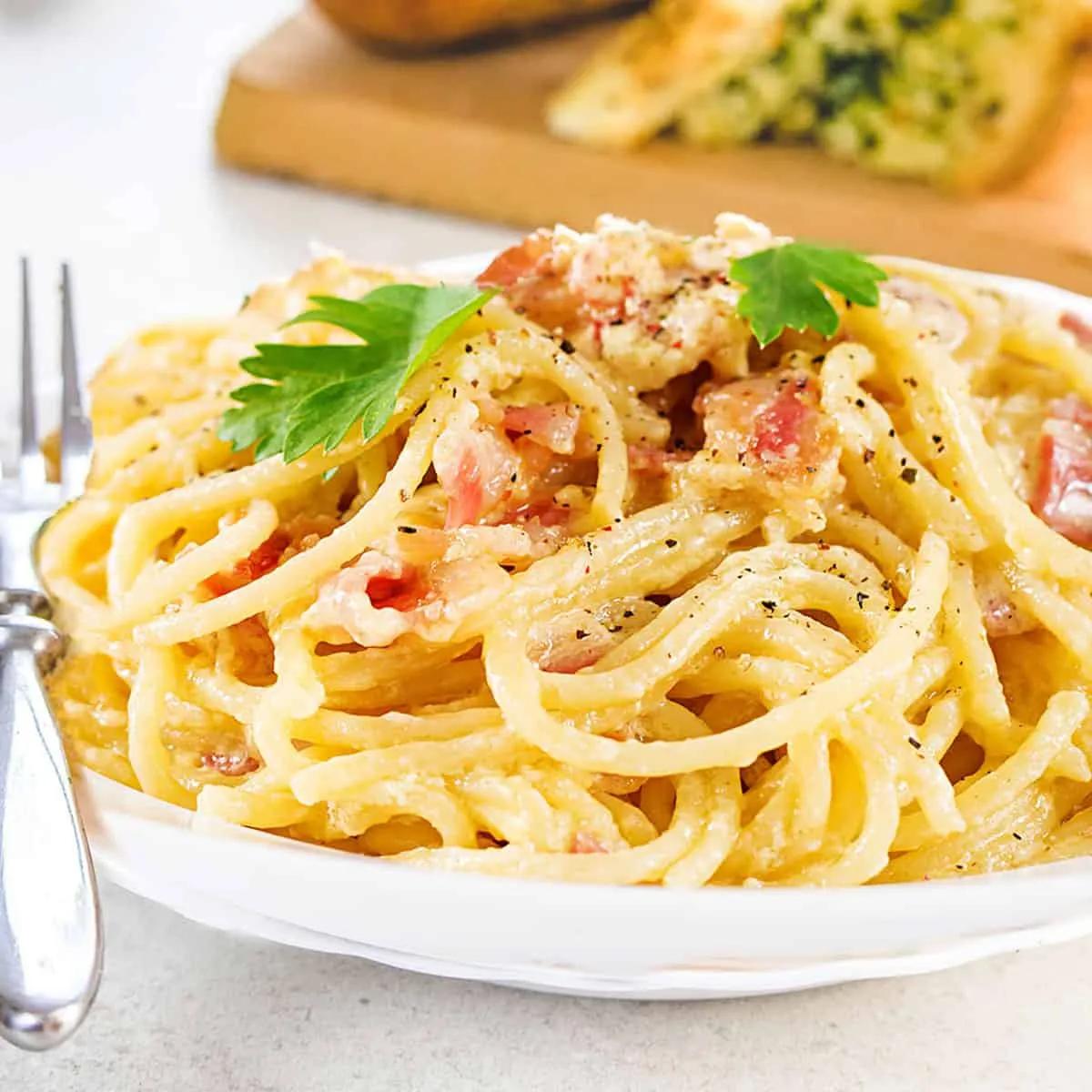 Spaghetti Alla Carbonara | Erren&amp;#39;s Kitchen
