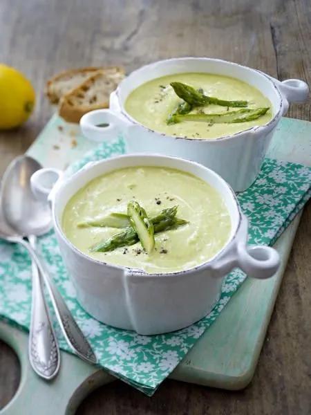 Cremige Spargelsuppe: Ein Rezept für Genuss ohne Reue | Wunderweib ...