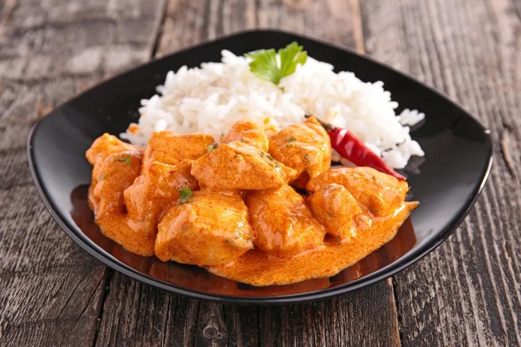 Super leicht zuzubereitendes Hähnchen-Curry mit Basmatireis - Rii Jii ...