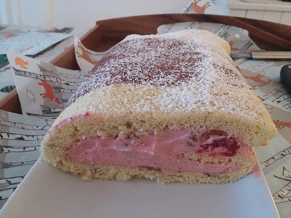 Biskuitrolle mit Erdbeerfüllung von chefkoch | Chefkoch.de