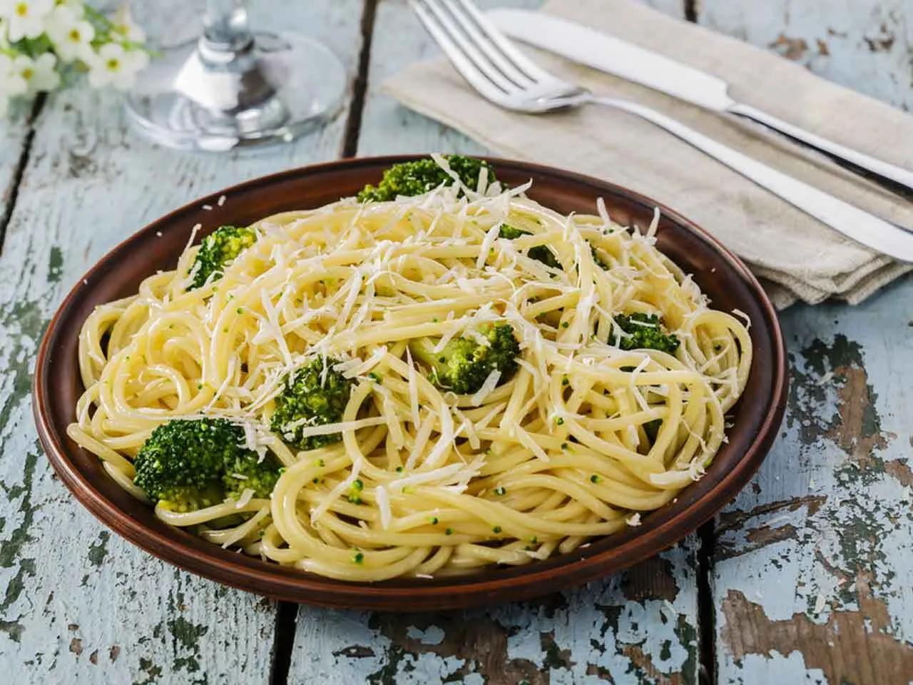 Brokkoli-Spaghetti | Essen Rezept