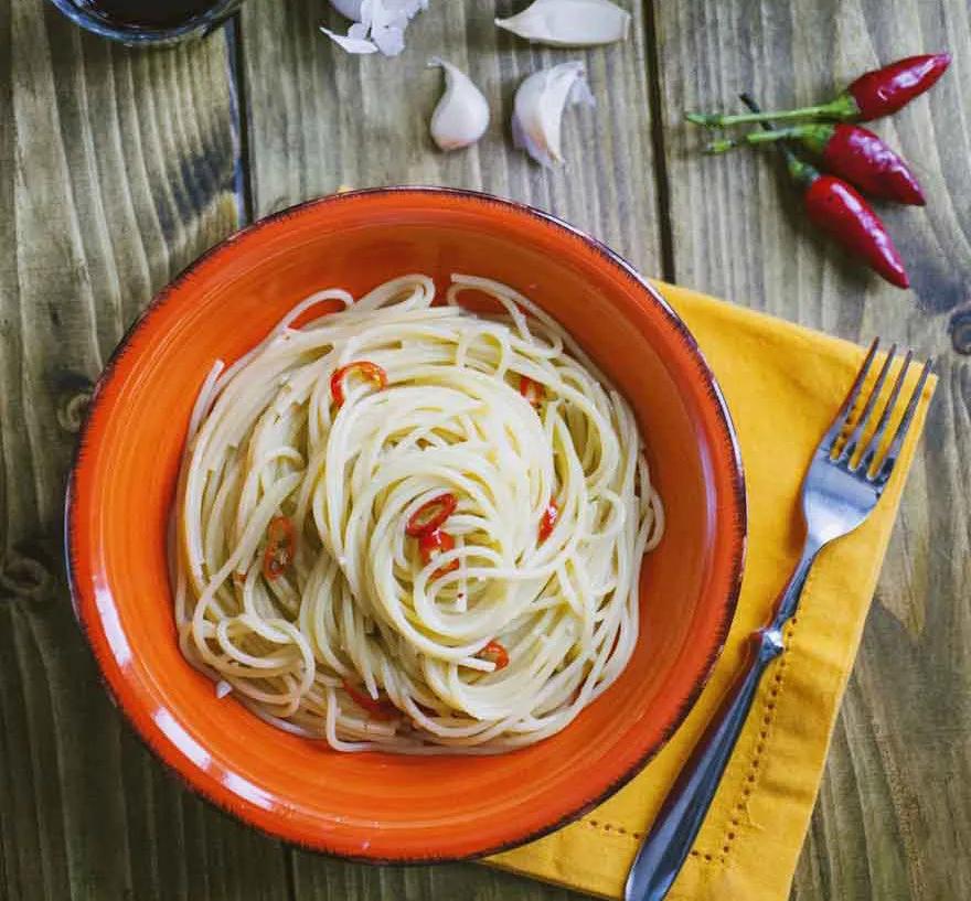 Spaghetti Aglio Olio e Peperoncino – Le Chicche di Claudia