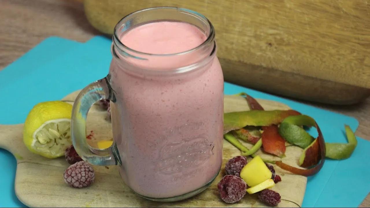 Beeren-Smoothie mit Mango und Kokos| gesunde Frühstücks-Idee| als Snack ...