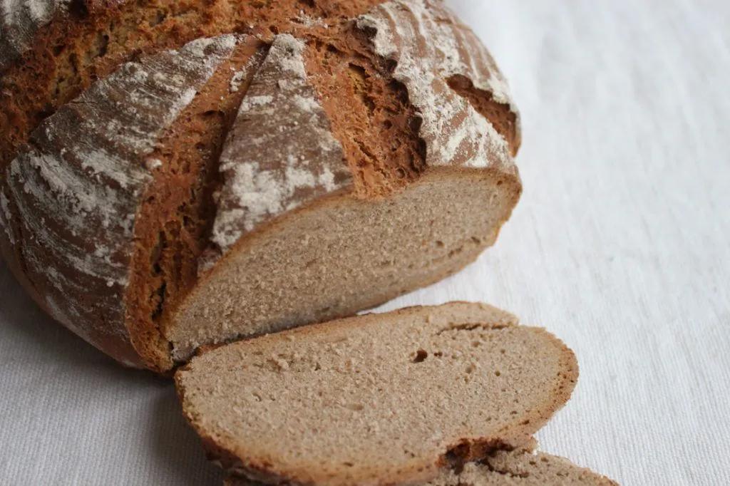Roggenmischbrot nach Lutz Geißler Homemade Bread, Homemade Recipes ...