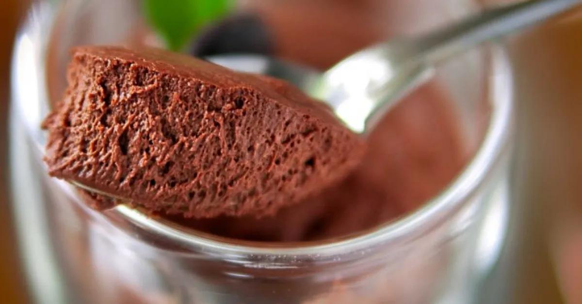 Mousse au chocolat WW-tauglich | Rezept | Schokoladenmousse rezept ...