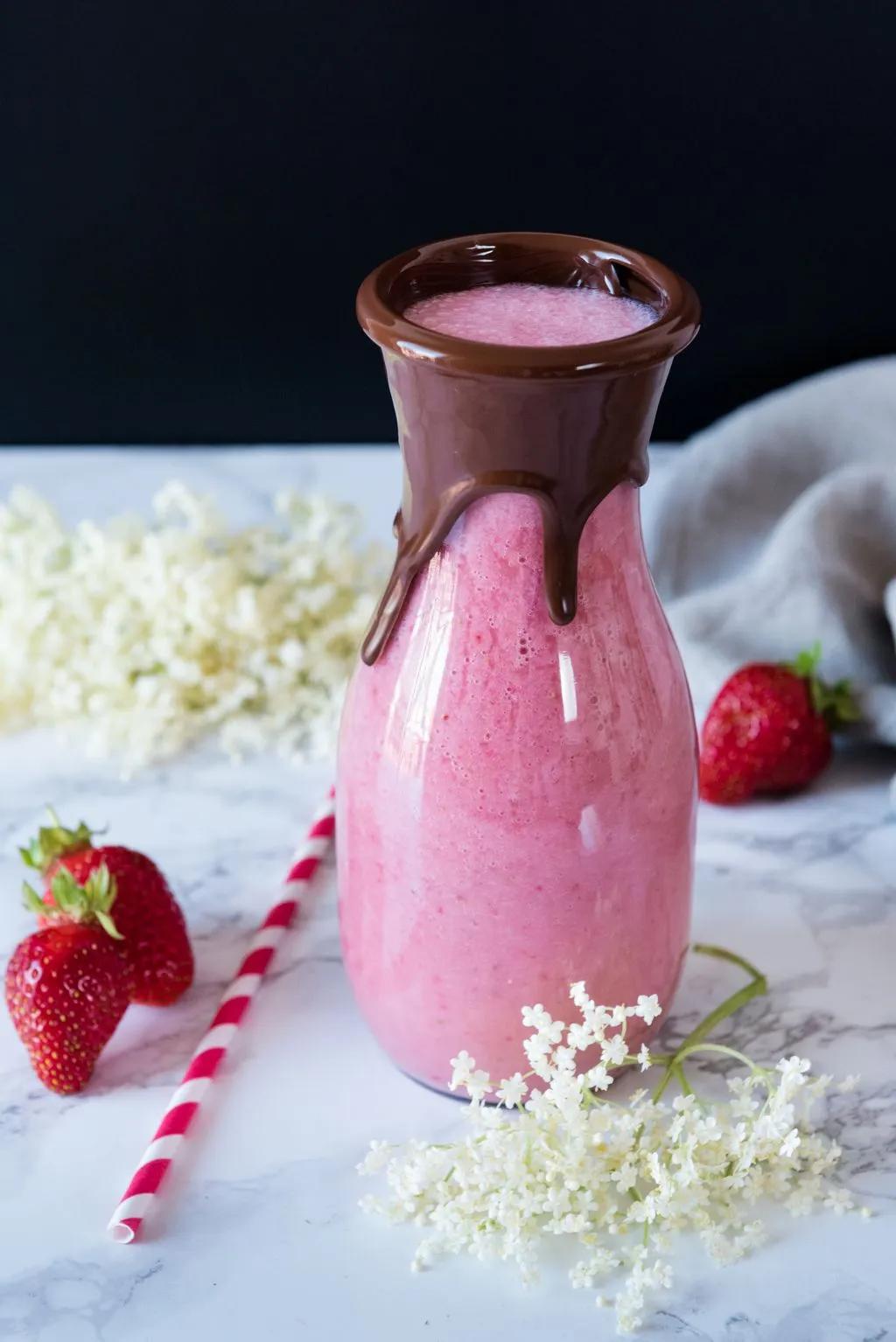 Erdbeer Shake | Rezept | Erdbeer shake, Shake, Smoothie