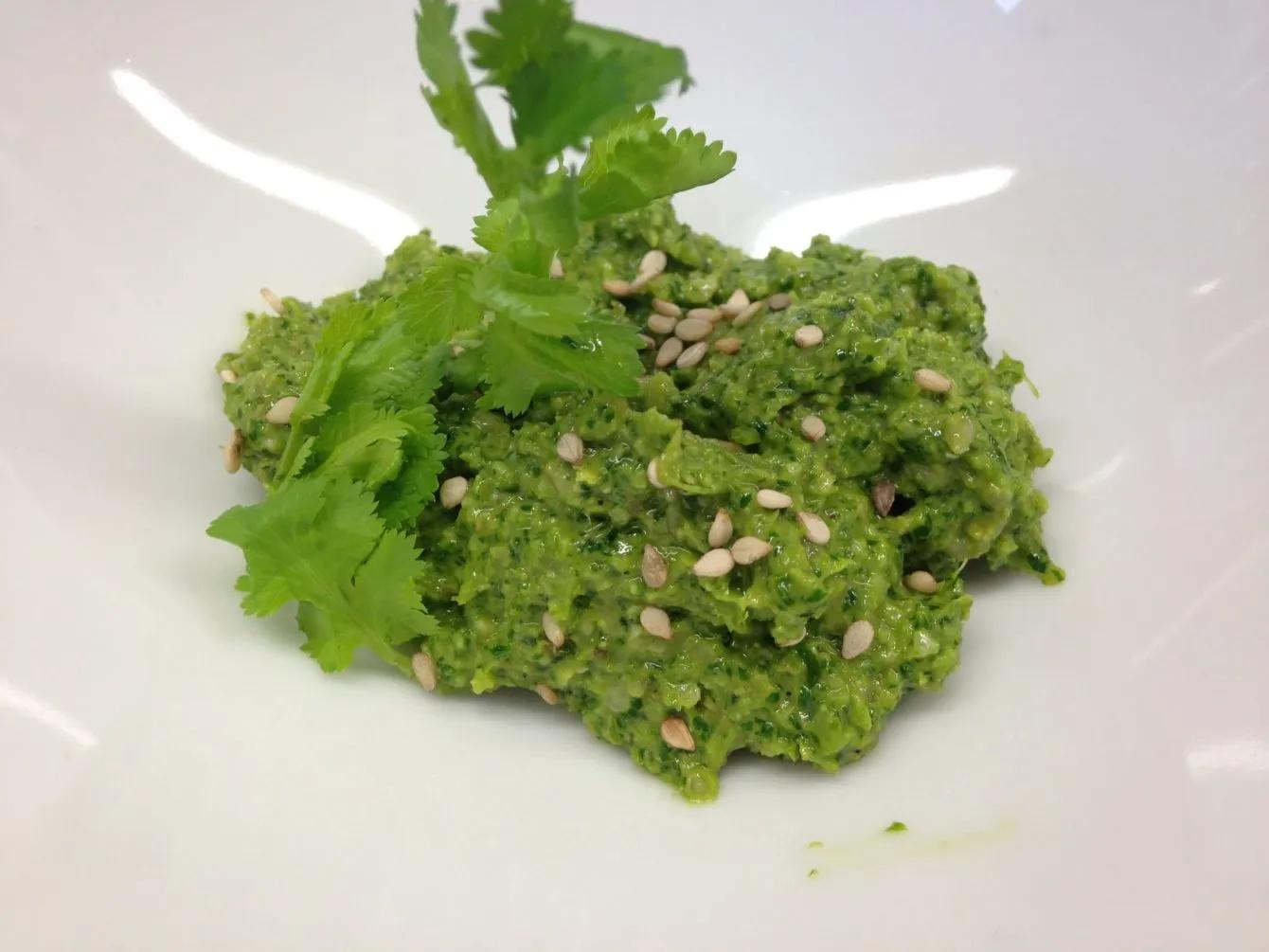 Koriander Pesto mit Sesam - Leckerlife