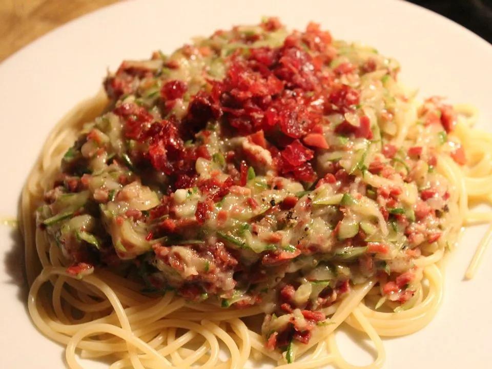 Spaghetti mit Zucchini von claudinchen86| Chefkoch