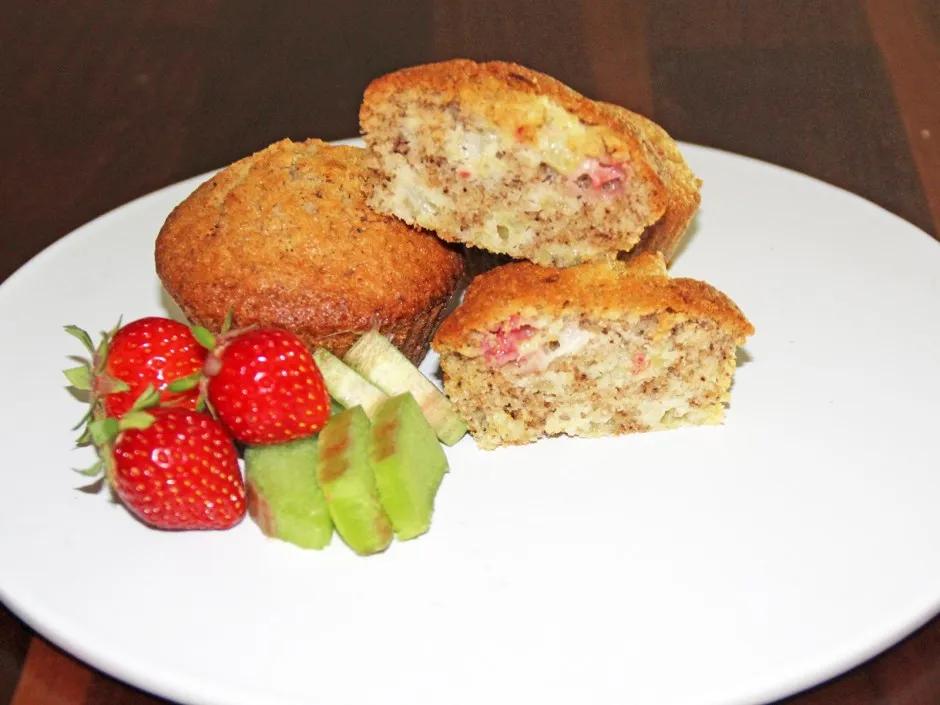 Erdbeer-Rhabarber-Muffins - Rezept