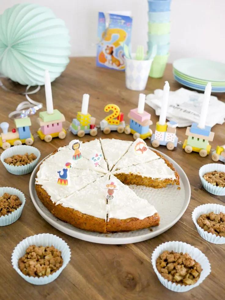 Gesunder Geburtstagskuchen für Kinder - Möhrenkuchen ohne Zucker ...