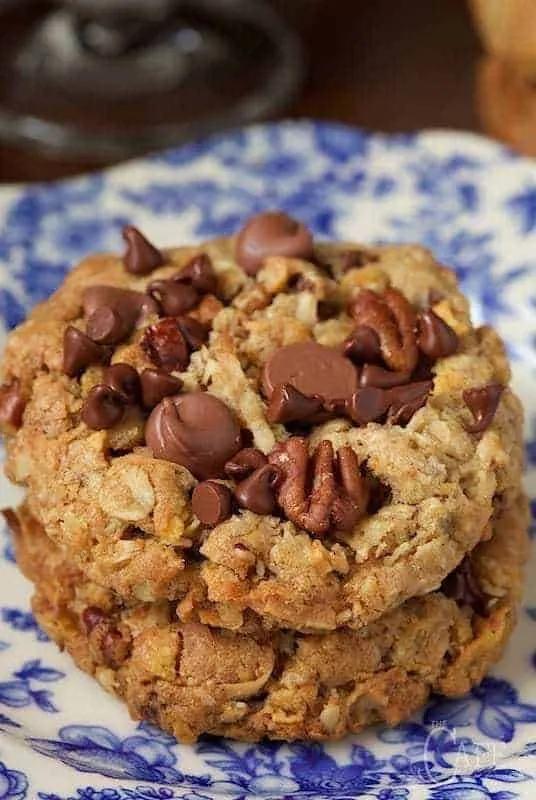 Toffee Cowboy Cookies | Recipe | Yummy cookies, Cowboy cookies, Desserts