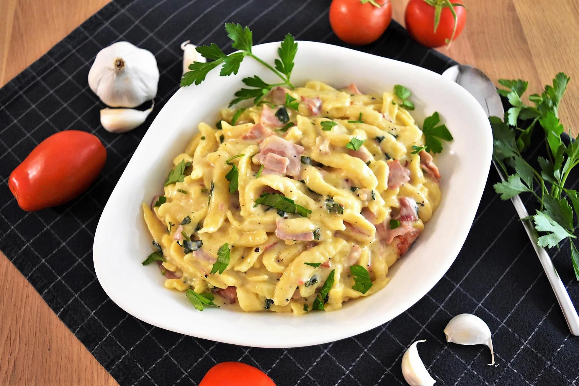 Käse-Schinken-Sahne Spätzle