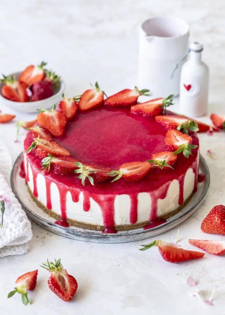 Erdbeer Joghurt Törtchen ⎜ ohne Backen - Emma&amp;#39;s Lieblingsstücke ...