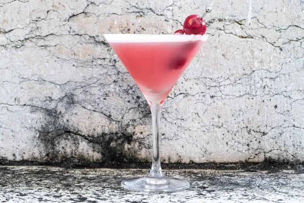 Pink Lady Cocktail | 2foodtrippers