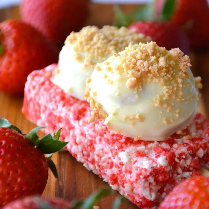 Strawberry Shortcake Truffles — Kristin&amp;#39;s Kitchen - Creative Vegetarian ...