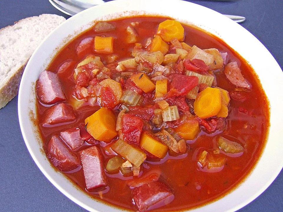 Italienische Suppe mit Tomaten, Möhren und Bleichsellerie von ...