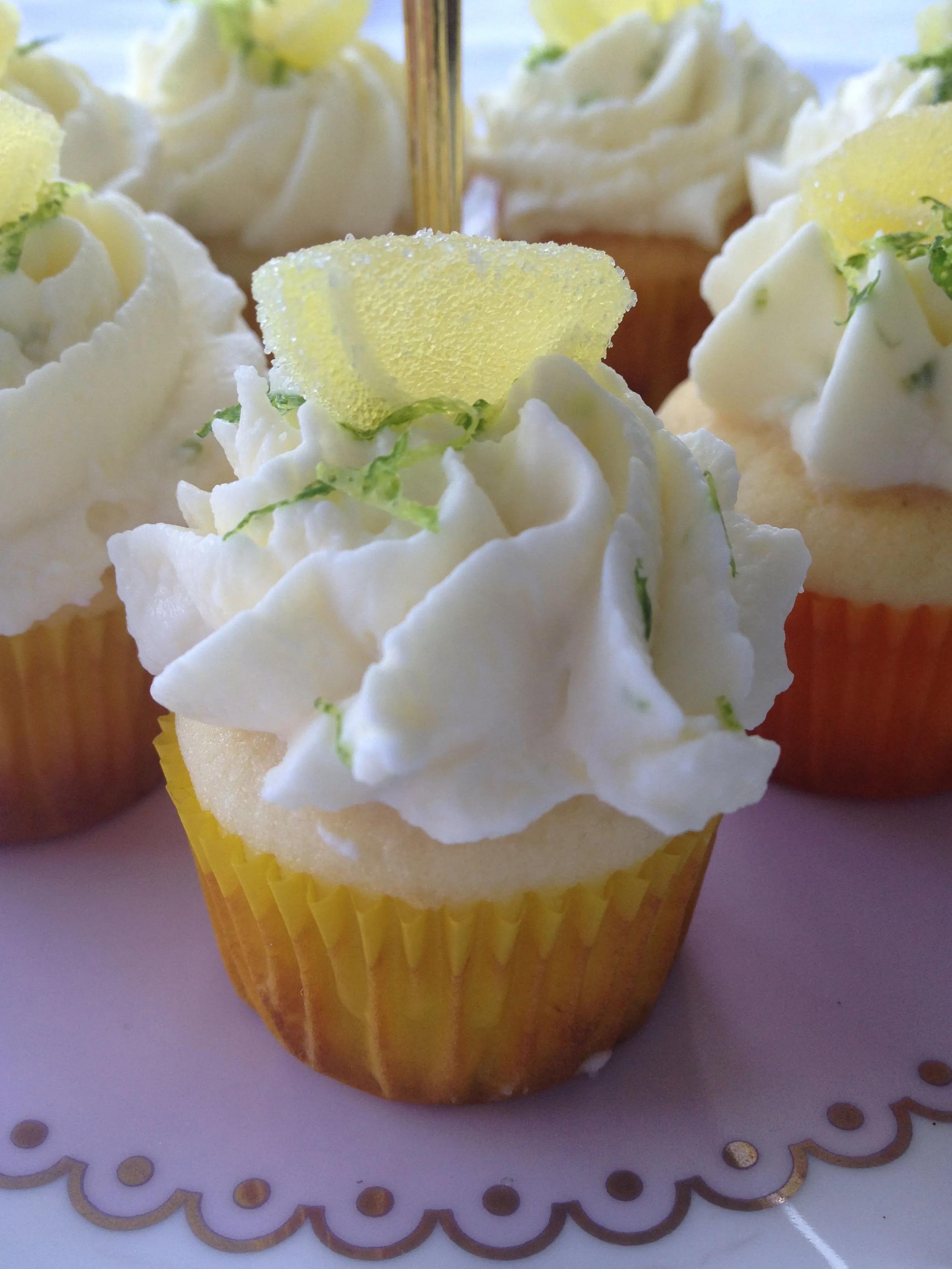 Zitronen-Buttermilch-Cupcakes von Kathrin K. | Lebensmittel essen ...