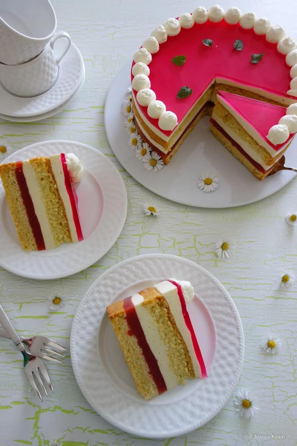 Rhabarber-Vanille-Torte | Kuchen und torten, Leckereien, Süßigkeiten kuchen