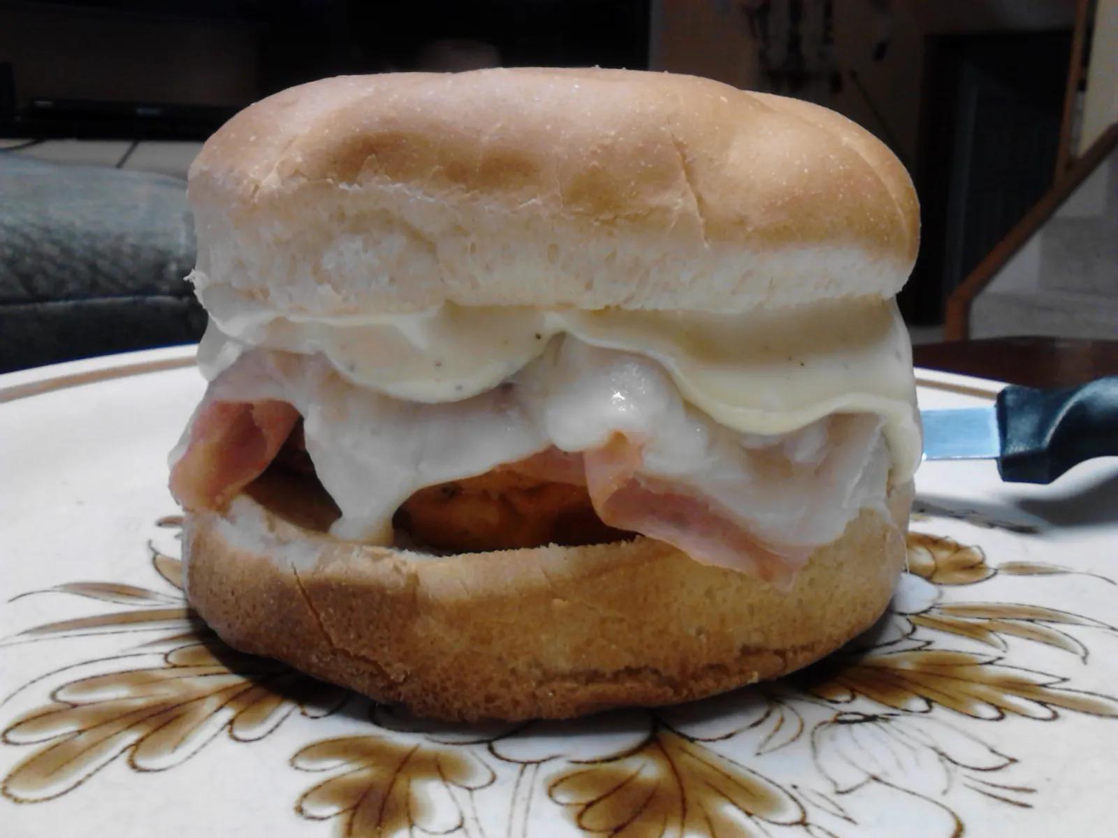 Kandy&amp;#39;s Kitchen Kreations: Chicken Cordon Bleu Sandwiches