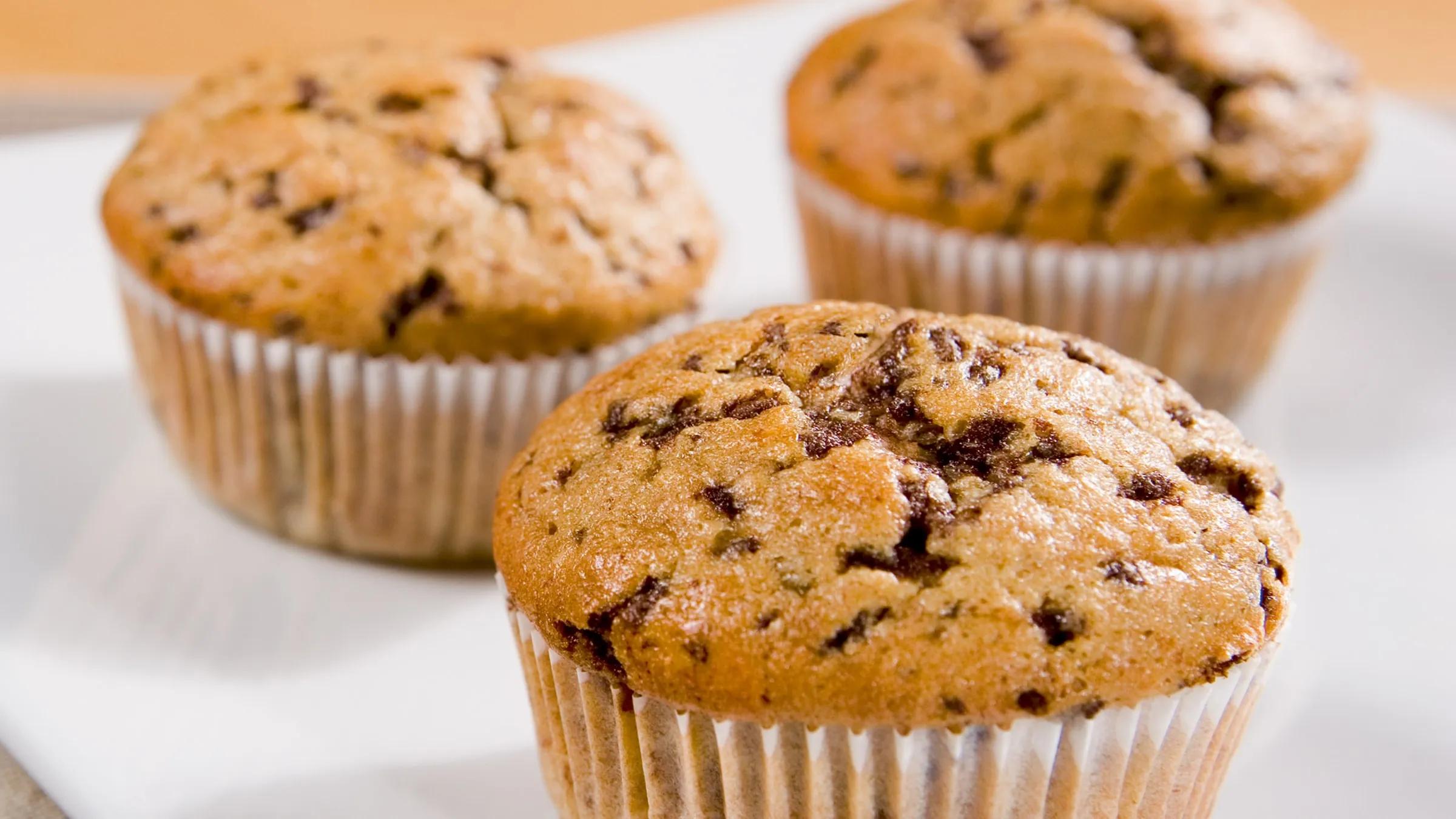 Schokostreusel-Bananen-Muffins Rezept selbst machen | Alnatura