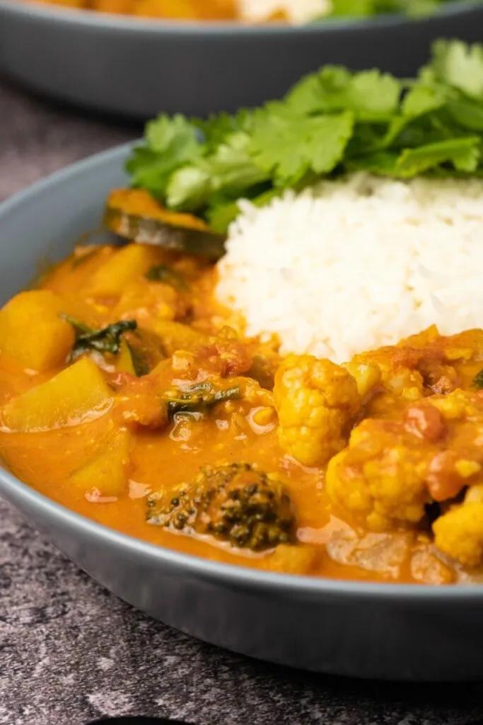 Easy Vegan Curry - Loving It Vegan