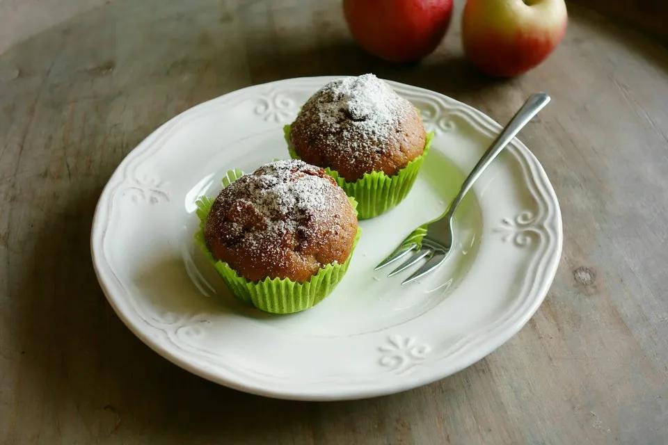 Apfel - Marzipan - Muffins von DRKSchätzchen | Chefkoch.de