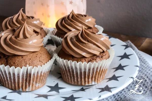 Schoko-Karamell-Cupcakes und eine Ode an den Cupcake | Zuckergewitter