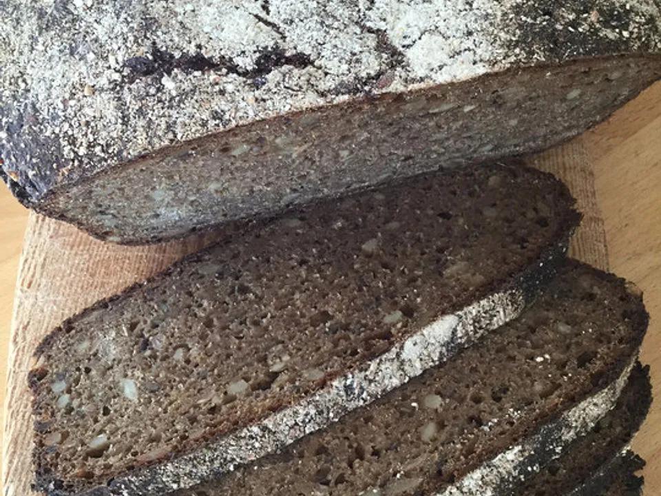 Schwedisch-dänisches-Roggenbrot von voyaga81 | Chefkoch