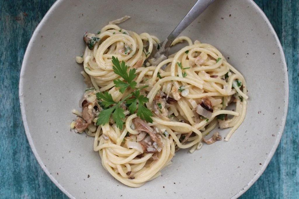 Spaghetti mit cremiger Steinpilz-Sahne-Soße, vegan und sojafrei ...