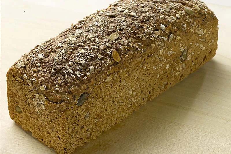 Bio Sechs-Korn-Brot, 750g regional - kaufen bei Regio-Delivery