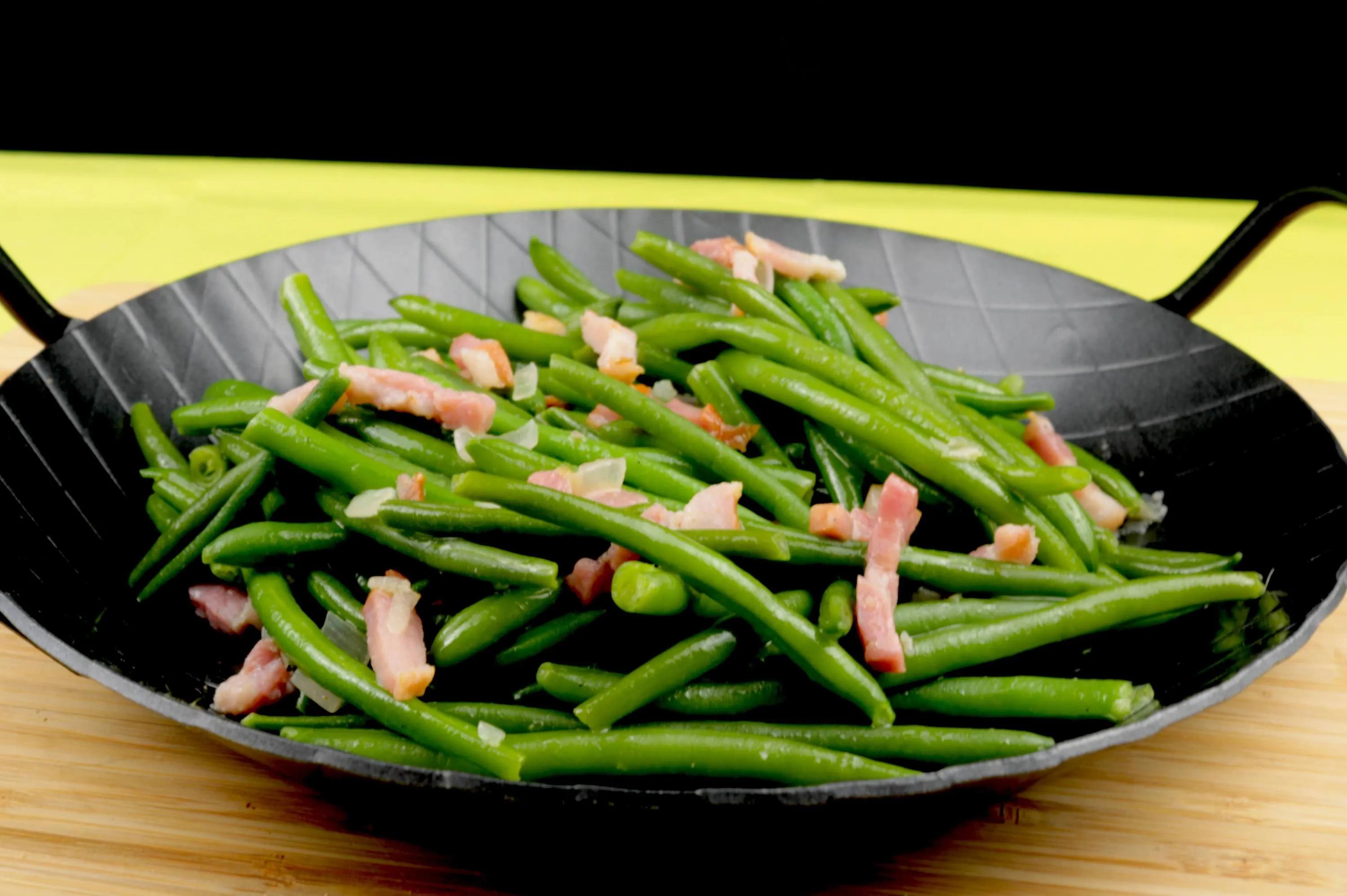 Grüne Bohnen mit Speck und Zwiebeln - Zu Faul Zum Kochen?