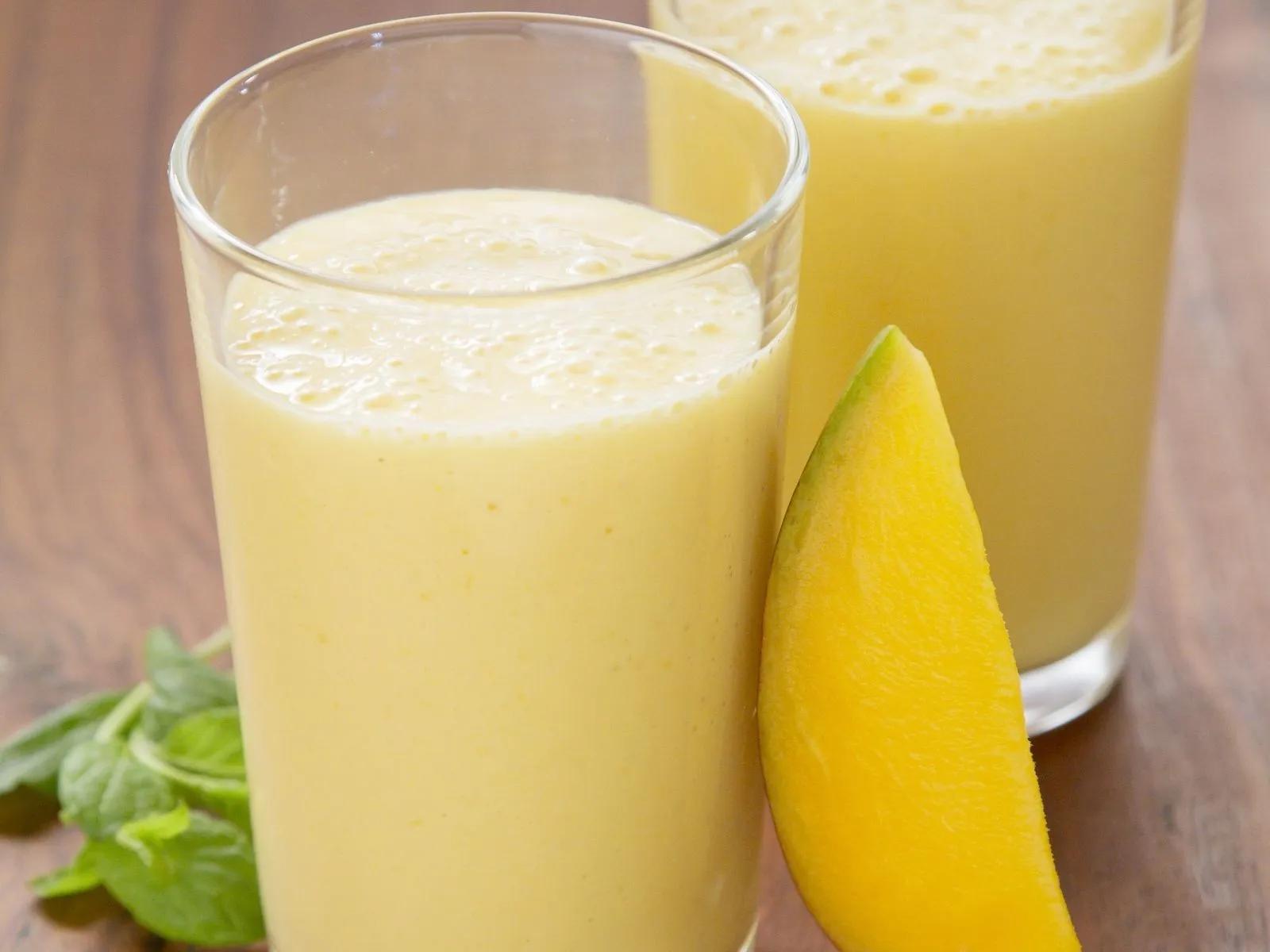 Mango-Lassi Rezept | EAT SMARTER