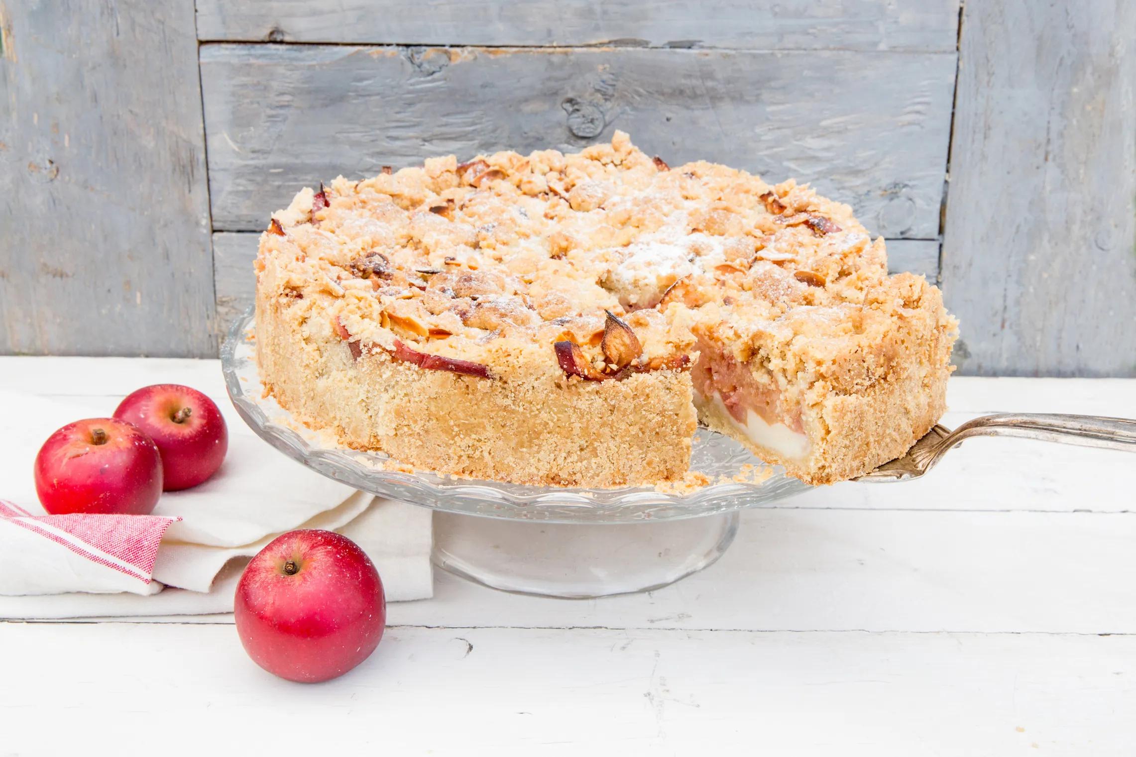 Theresas Küche - Apfelkuchen mit Pudding und Mandelstreuseln