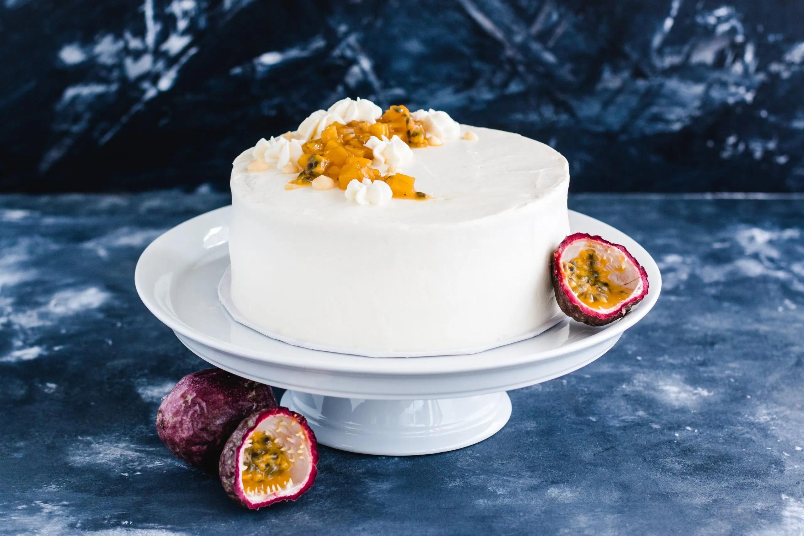 Mango Maracuja Torte mit Mango Kompott | Madame Dessert