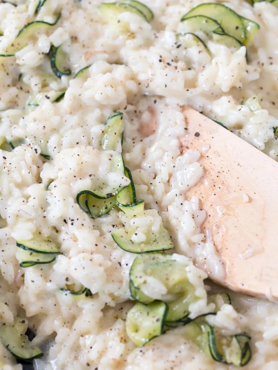 zucchini-cheddar-risotto-07b • Electric Blue Food - Kitchen stories ...