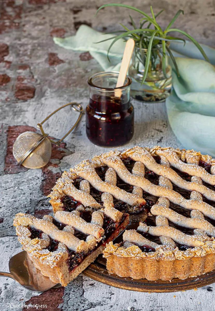 Linzer torte. La ricetta originale del dolce ustriaco facile e goloso.