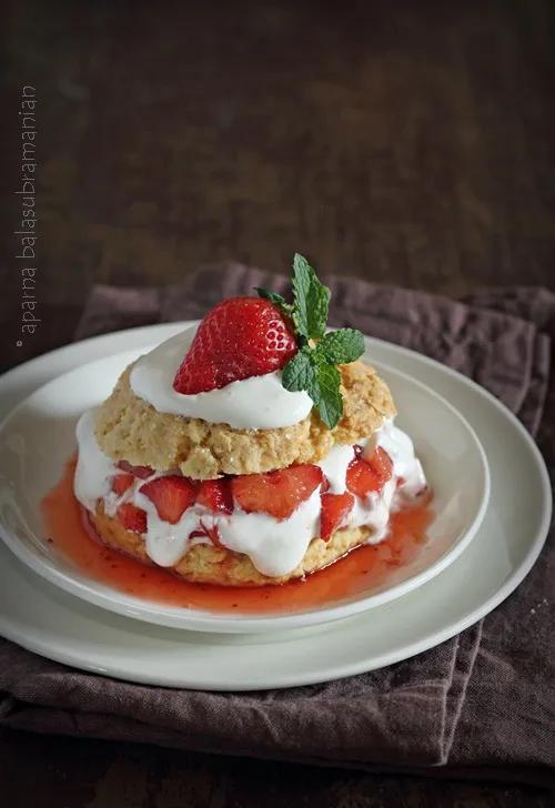 Strawberry Shortcakes | My Diverse Kitchen - A Vegetarian Blog