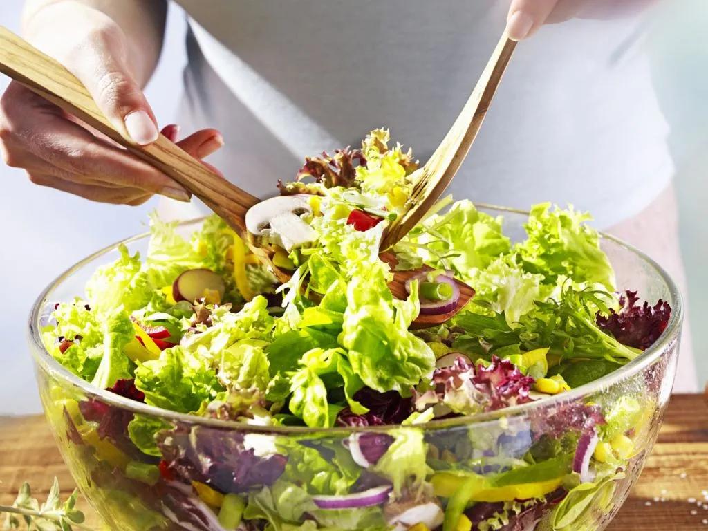 Gemischter Salat Rezept | EAT SMARTER