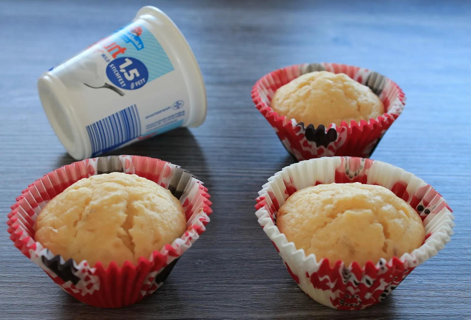 Svenja&amp;#39;s Koch- und Backblog: Joghurt-Muffins