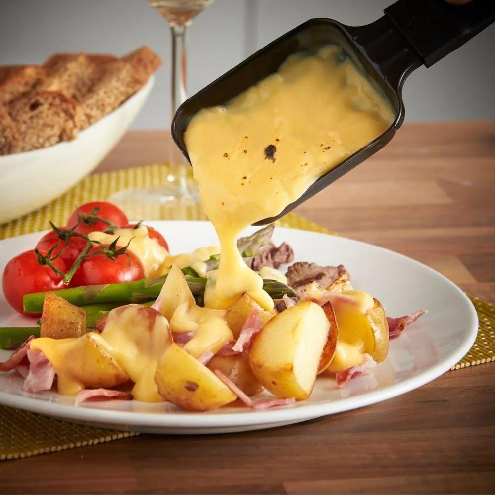 Fondue &amp; Raclette… Koja je razlika? - Najbolji francuski sirevi i ...