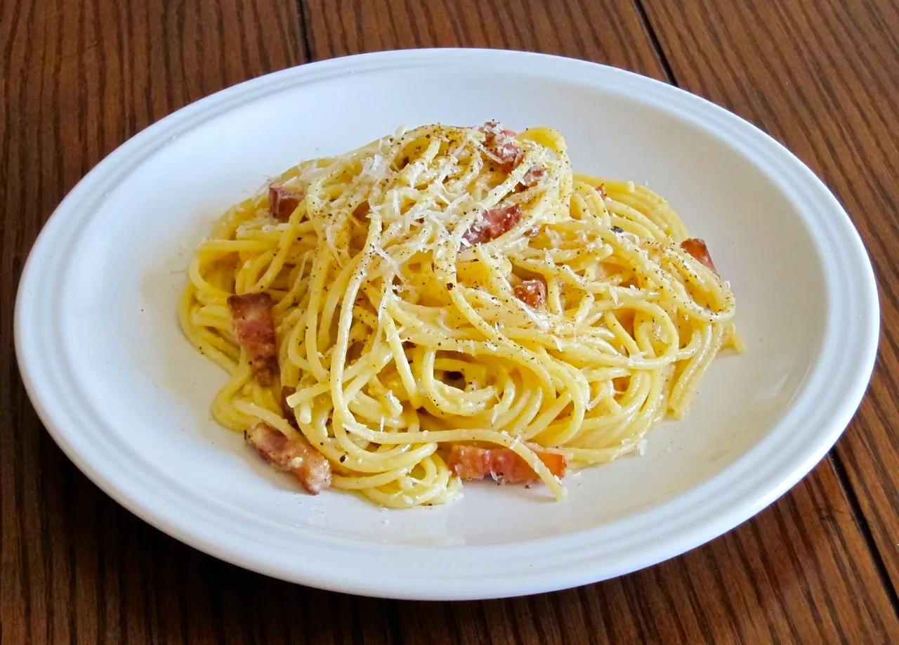 Spaghetti alla Carbonara from Roma | Gianni&amp;#39;s North Beach