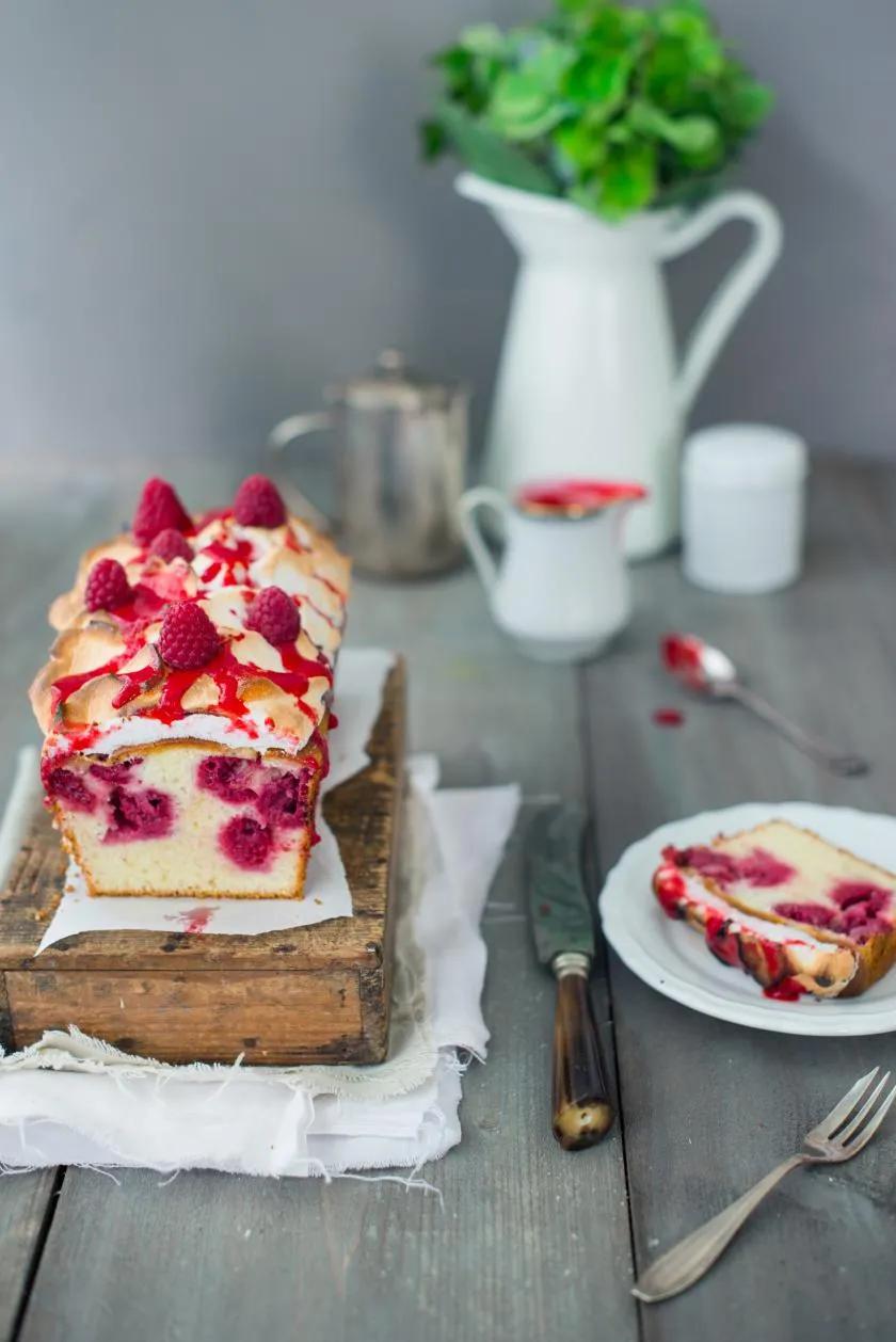 Himbeerkuchen mit Baiserhaube | Rezepte von Simply Yummy